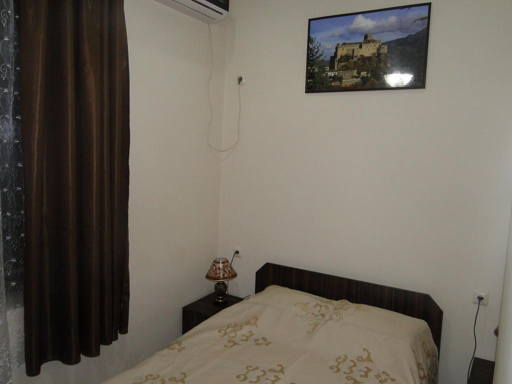 Hotel Verona Batumi Zimmer foto